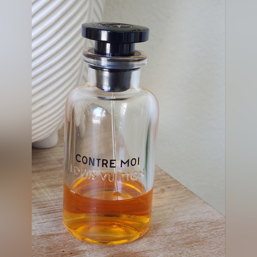 Authentic  Louis Vuitton Contre Moi